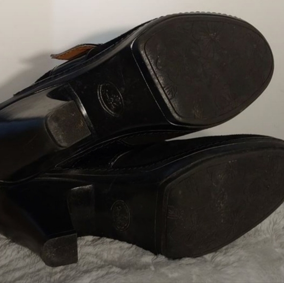 ** SOLD ** Leather/suede clogs/mules - I Love Comfort " Suzanne" - fit big - EUC - Picture 2 of 10